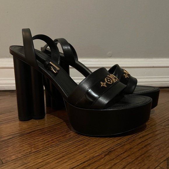 Louis Vuitton platforms - Picture 3 of 6